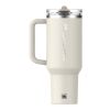 Vaso Stanley Quencher® ProTour 1180 ml de acero inoxidable reciclado aislado con pajita abatible Crema