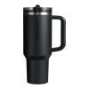 Vaso Stanley Quencher® ProTour 1180 ml de acero inoxidable reciclado aislado con pajita abatible Negro intenso