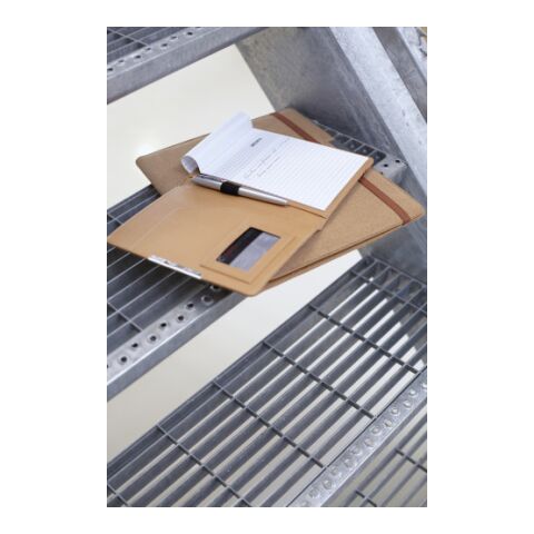 Porta documentos en corcho, con banda elástica marrón | sin montaje de publicidad | no disponible | no disponible