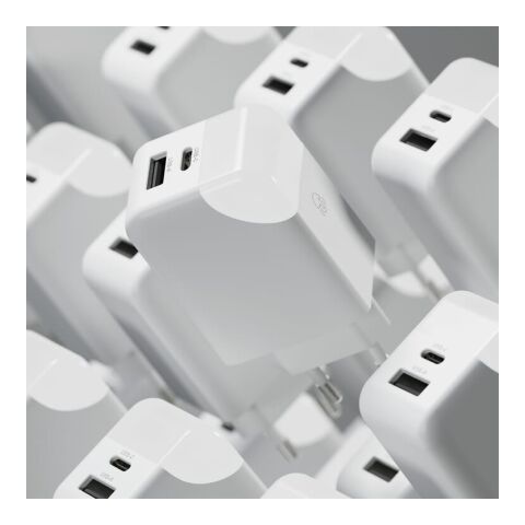 Xoopar Ice-G 65W GaN Adaptador de corriente Arco iris | sin montaje de publicidad | no disponible | no disponible