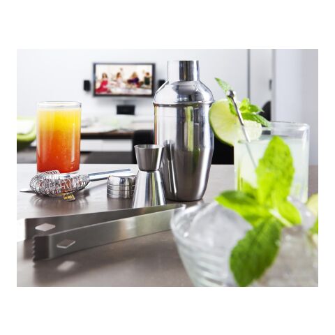 Coctelera plata | sin montaje de publicidad | no disponible | no disponible