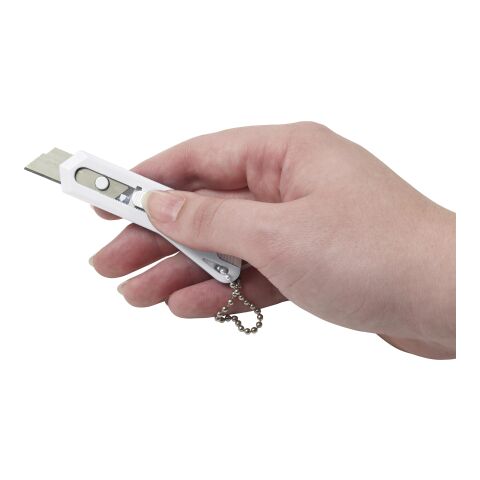 Cúter con llavero blanco | sin montaje de publicidad | no disponible | no disponible