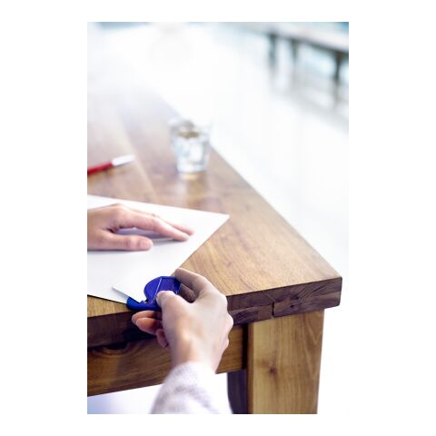 Abrecartas de plástico negro | sin montaje de publicidad | no disponible | no disponible