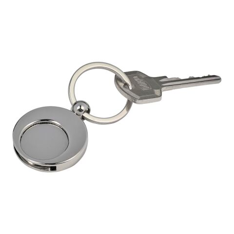 Llavero metálico con moneda para el carro de la compra. plata