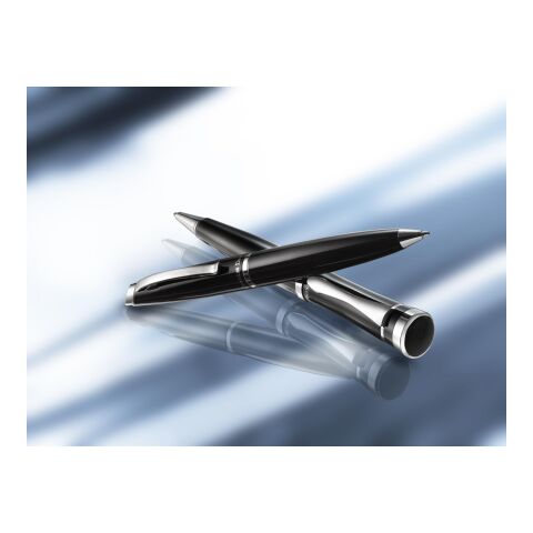 Bolígrafo de metal lacado negro | sin montaje de publicidad | no disponible | no disponible