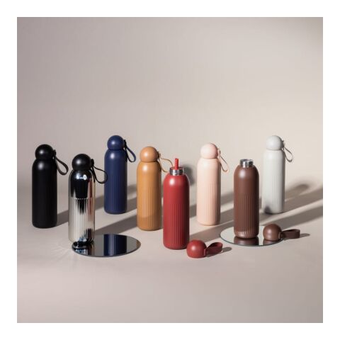 Botella de acero Sagaform Tekla (reciclado) 500 ml Negro | sin montaje de publicidad | no disponible | no disponible