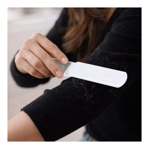 Cepillo quitapelusas con espejo Kaiya Blanco | sin montaje de publicidad | no disponible | no disponible