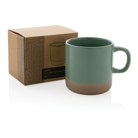 Taza de cerámica esmaltada verde | sin montaje de publicidad | no disponible | no disponible