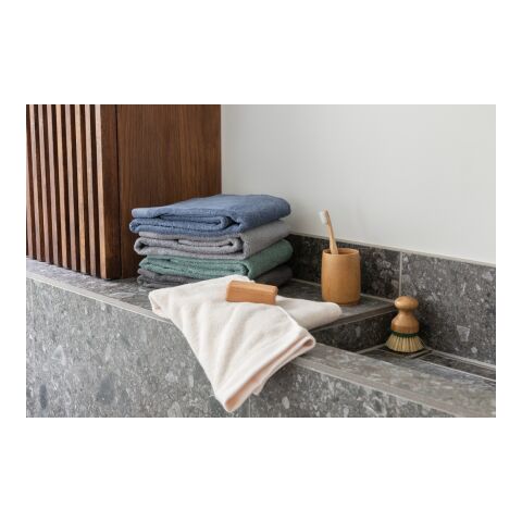 Toalla de baño Ukiyo Sakura AWARE ™ de 500 g/m2 70 x 140 cm azul | sin montaje de publicidad | no disponible | no disponible | no disponible